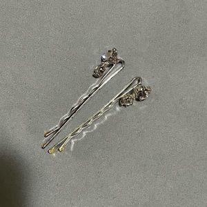 Stud hair pin / bobby pins